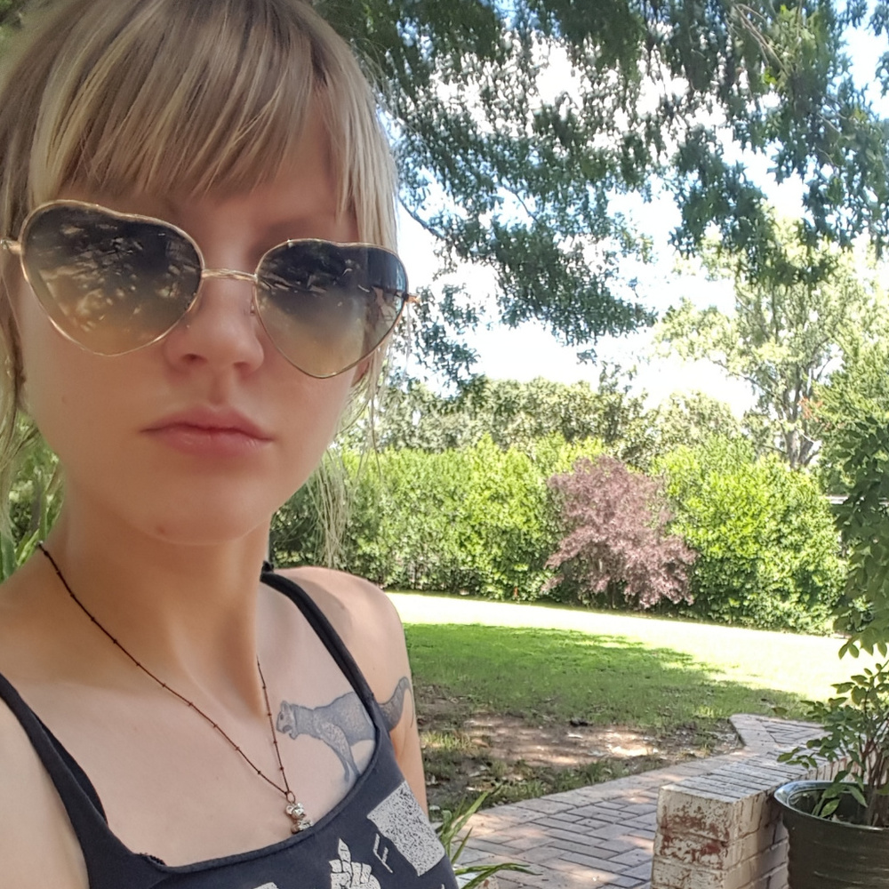 Meet your Posher, Lisa